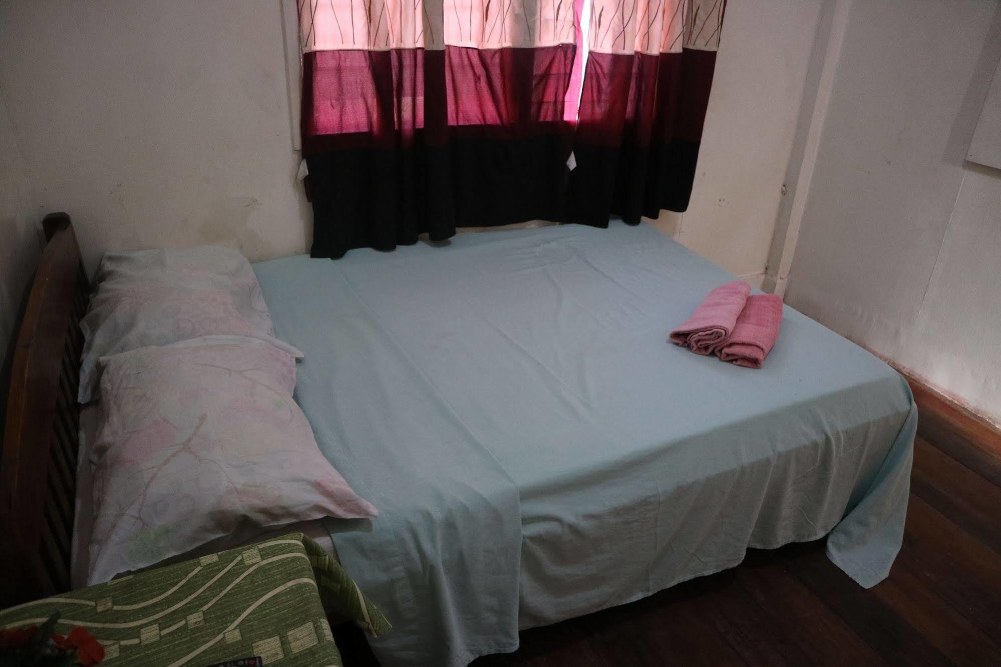 Newport Oak Pension Inn Tagbilaran City Exterior foto